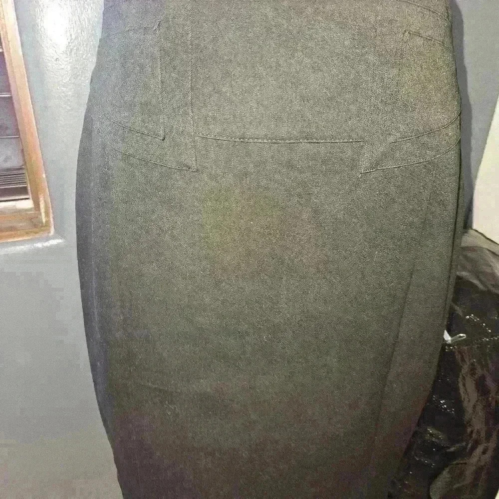 Express Womans Skirt Size 6 - Picture 4 of 9